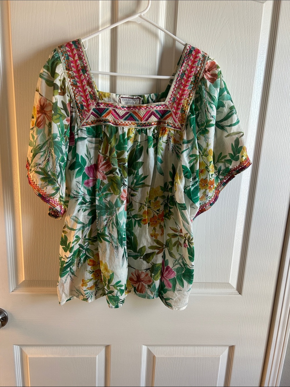 Johnny Was White Floral Embroidered Square-Neck Blouse